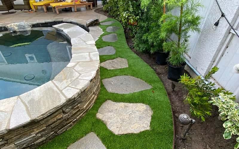 Pool & patio turf installation by HaloTurf, photo 4